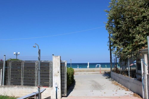 A1 path to the beach